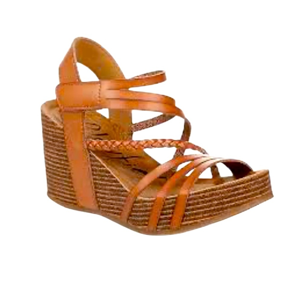 BLOWFISH Malibu Heidi platform heels women’s sandals size 9